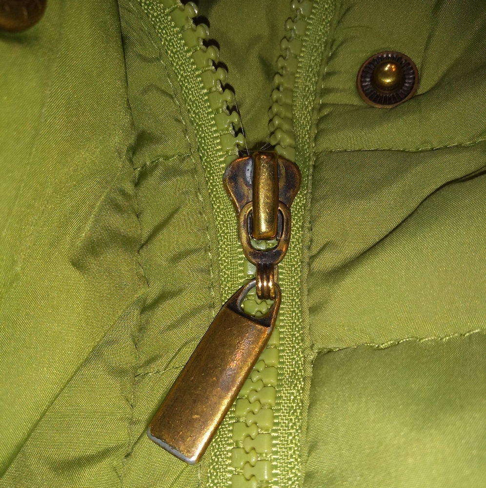 Jones New York Green Studio Puffer Winter Jacket with Fur Trim Hood, Siz… - Picture 8 of 16